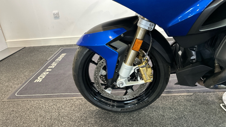 BMW R1250 RT LE 